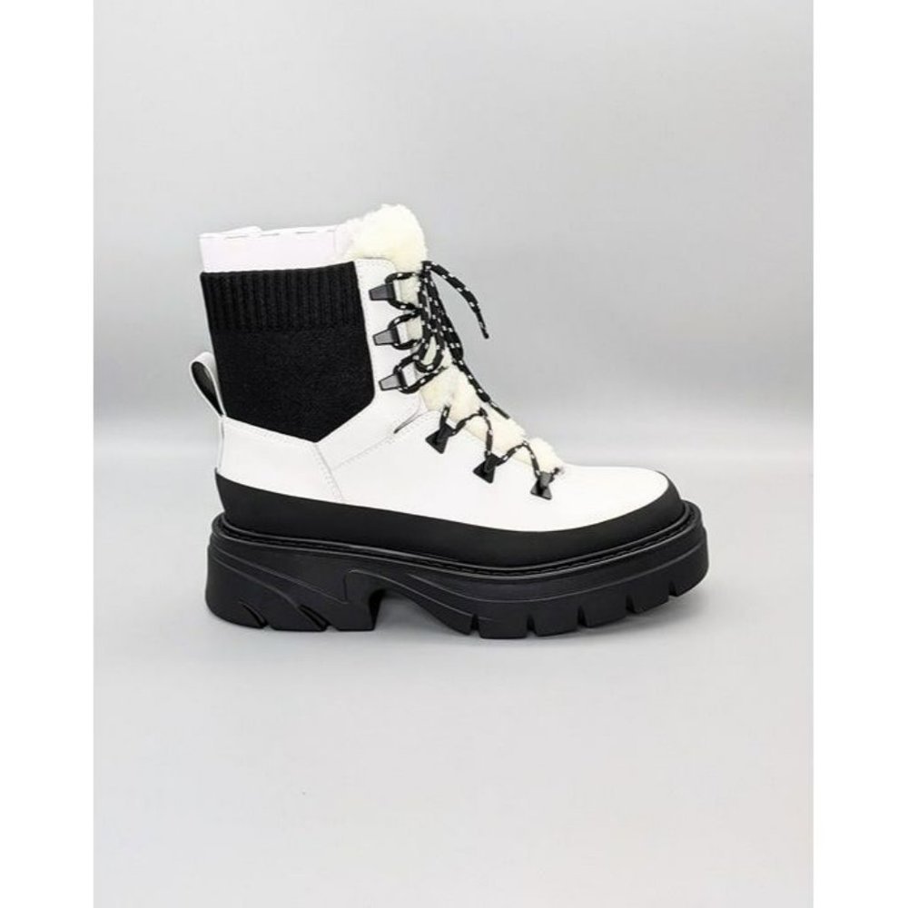 NIB Marc Fisher LTD Izuma Women's Lug Sole Bootie White Size 9 M (MSRP $259) - Picture 2 of 7